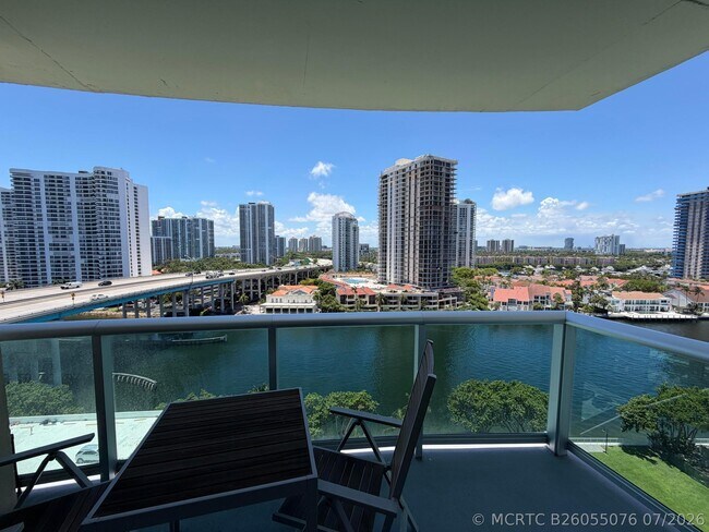 Building Photo - 19390 Collins Ave Unit 1405