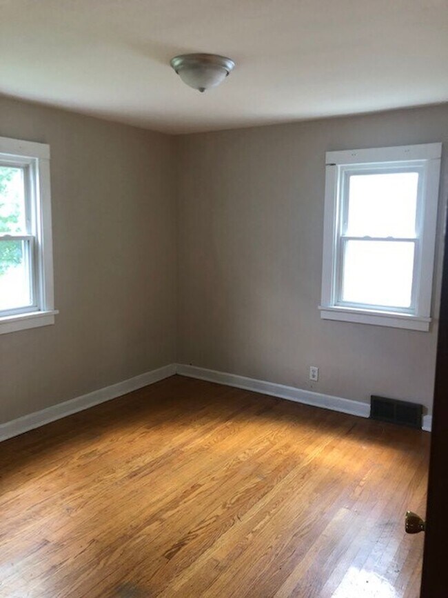 Photo - 2 Bedroom NE Canton House for Rent with Large Basement