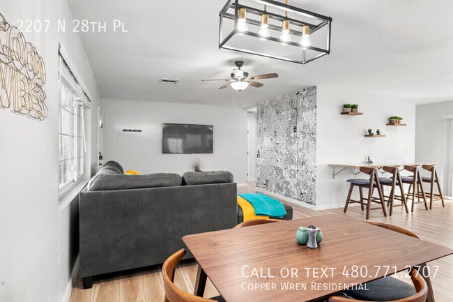 Photo - 2207 N 28th Pl