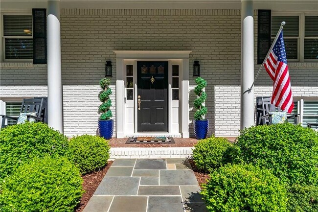 Photo - 4115 Glen Devon Dr NW