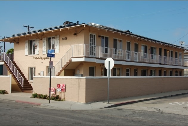 The Alamitos Bay Apartments