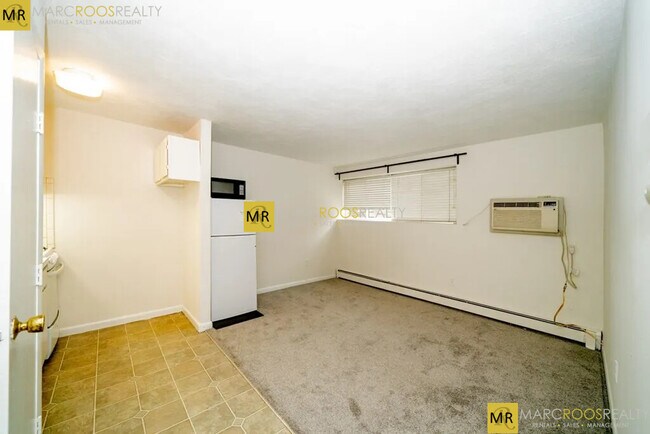 Photo - 360 Market St Unit 12