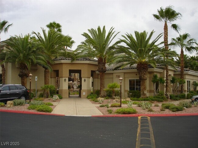 Photo - 7139 S Durango Dr Unidad 305