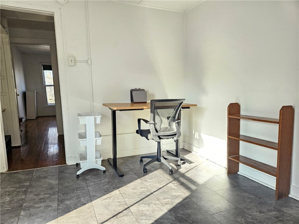 Photo - 607 N Cayuga St