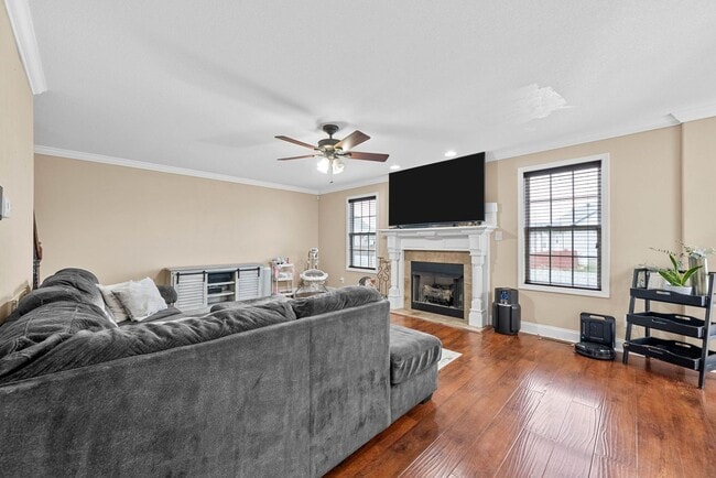 Photo - 667 Fox Hound Dr