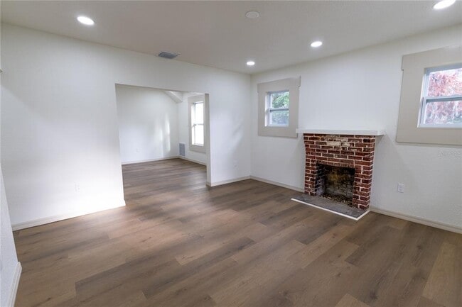 Photo - 14022 4th St