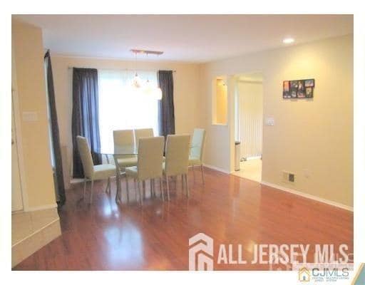 Photo - 4 Covington Ct