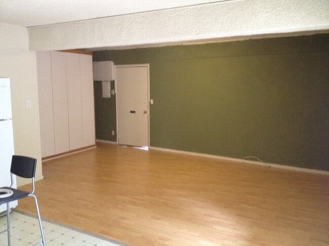 Side entry door from driveway - 11324 Biona Dr Unit MVLR Studiotudio