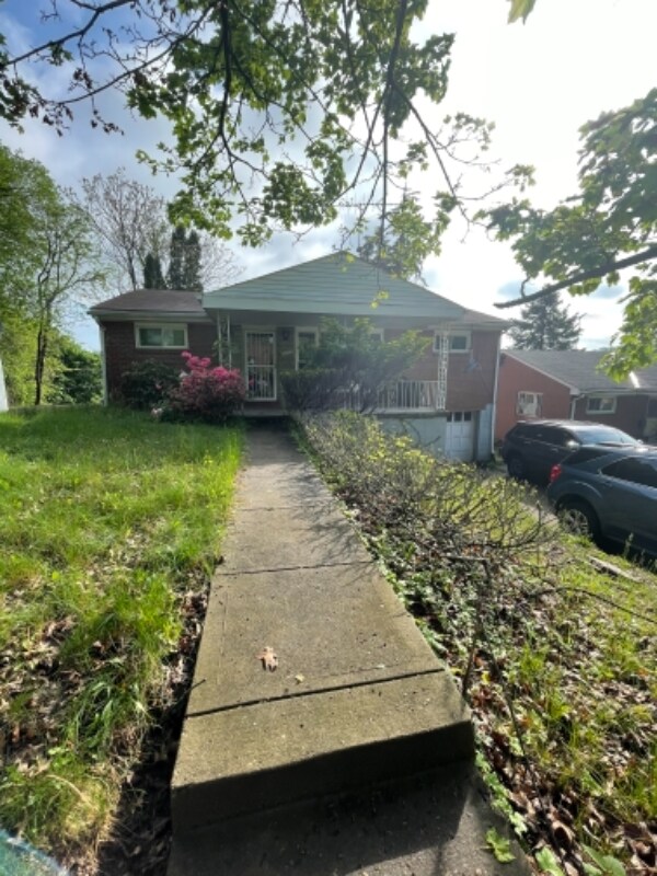 Photo - 2020 Sonny St