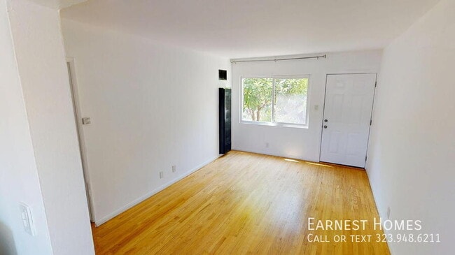 Photo - 110 S Rampart Blvd Unidad 2