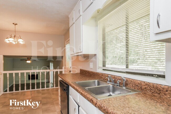 Photo - 4073 Cedar Ridge Trail