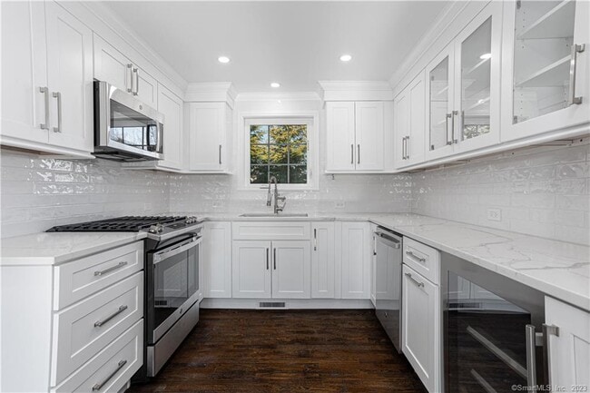 Photo - 40 Poe Ct