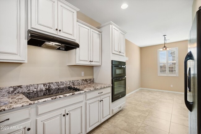 Photo - 2820 E Detroit St