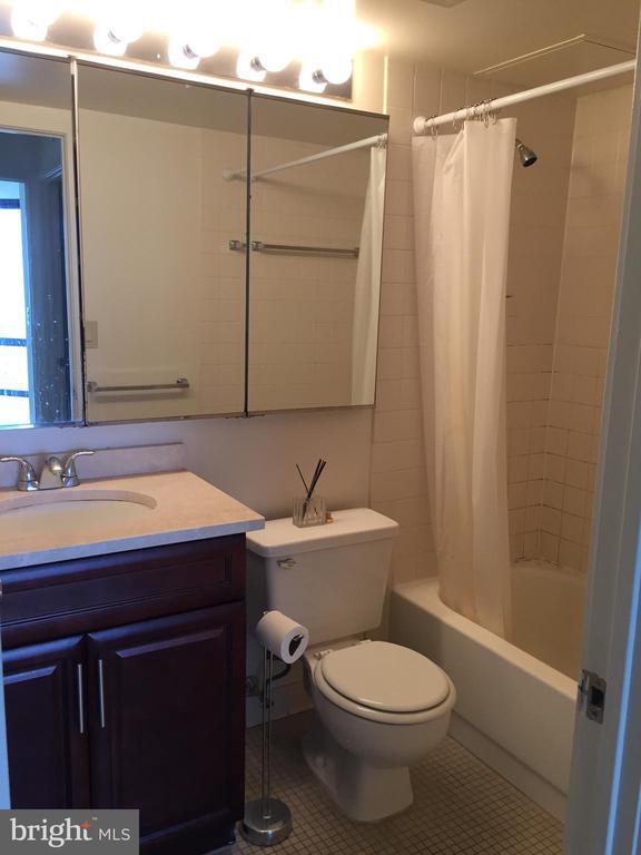 Photo - 2020 Walnut St Unit 24C