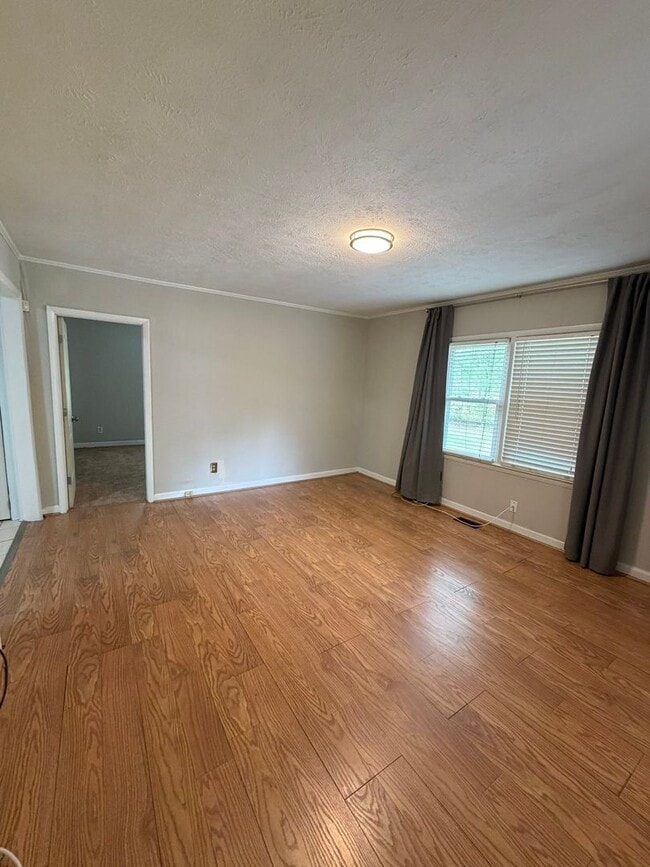 Photo - 3008 James Dail Rd