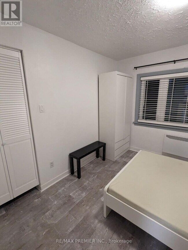 Photo - 1552 Avenue Rd