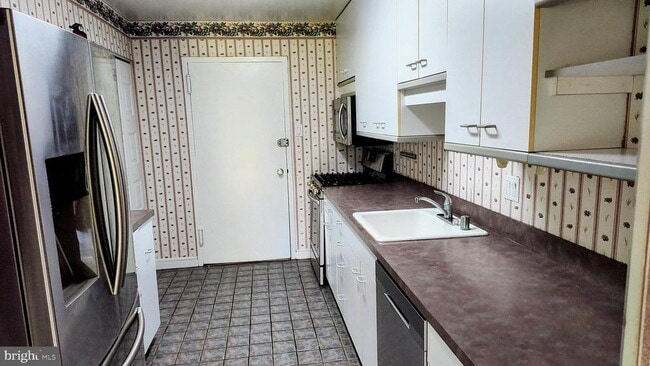 Photo - 6100 Westchester Park Dr Unit TR11