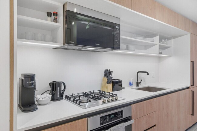 Photo - 5058 Joyce St Unit SI FL6-ID1556319P