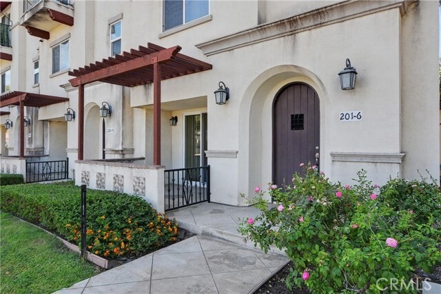 201 N Azusa Ave Unit 6
