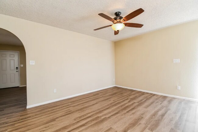 Photo - 6704 S Faul St