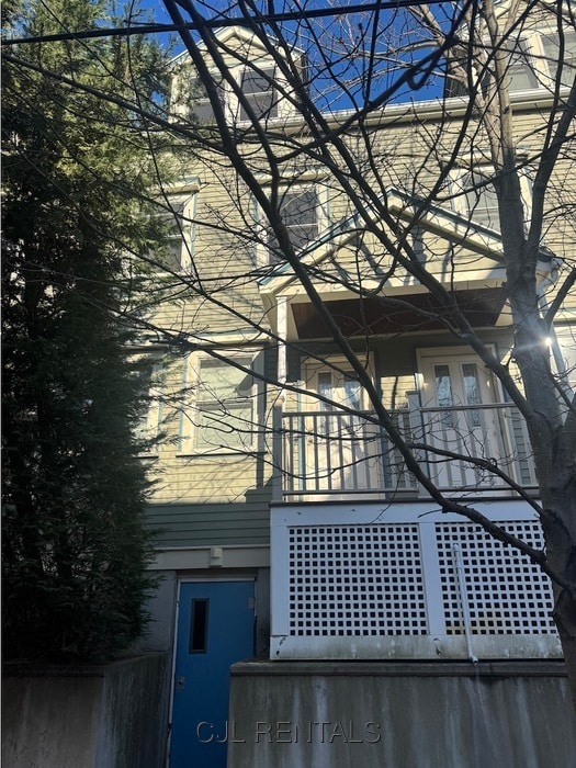 Building Photo - 4 Sherman Ct