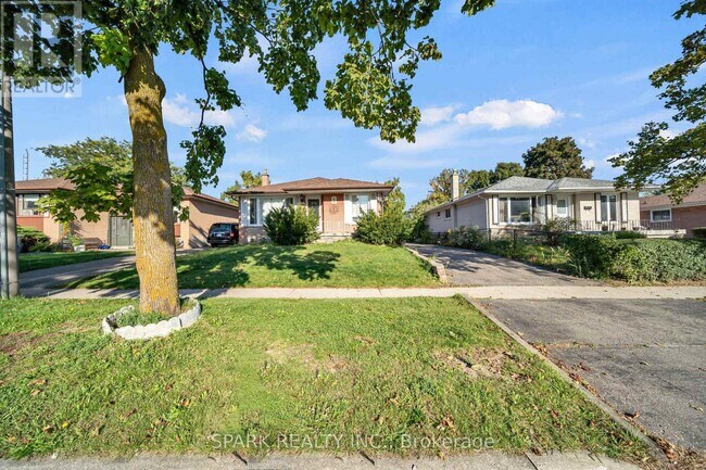 Photo - 16 Horwood Dr