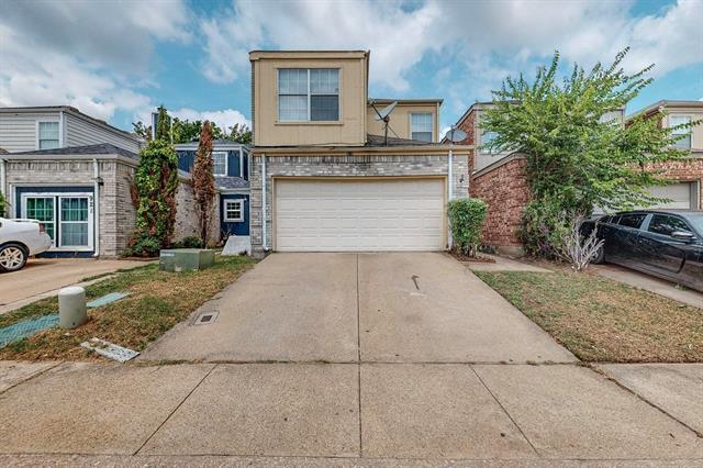 Photo - 919 Fairbanks Cir