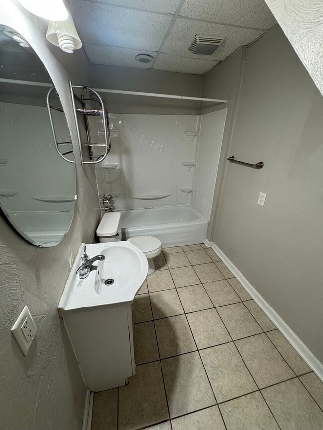 Photo - 2840 Josephine St