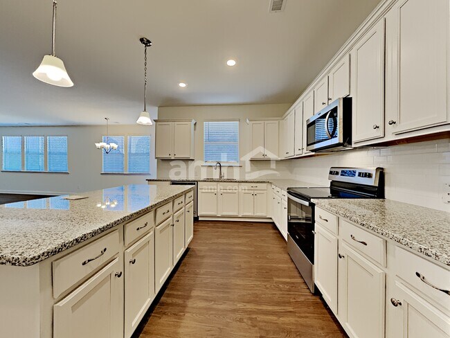 Photo - 130 Hamilton Park Dr