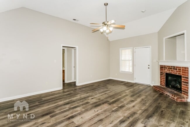 Photo - 8647 Rogers Park Ave