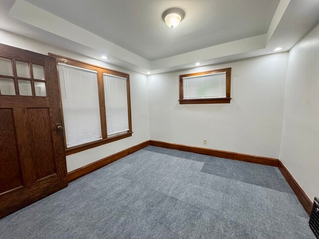 Photo - 1118 Ardmore Ave SW