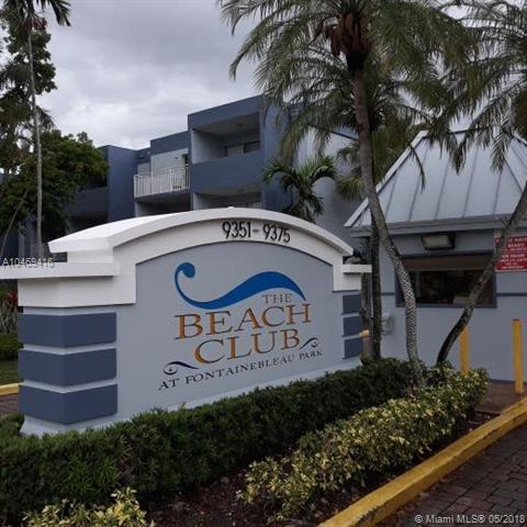 Entrada de la comunidad - Ref. Foto - 9375 Fontainebleau Blvd #L422 Unidad L422