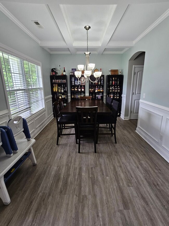 Photo - Gorgeous and Spacious 4 Bedroom Home!