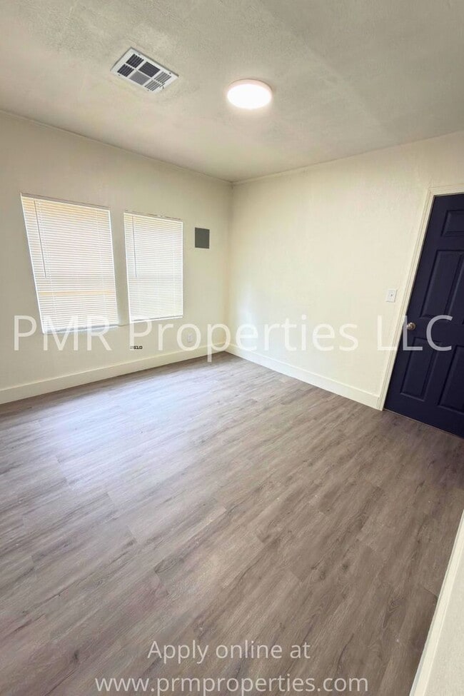 Photo - 3 Bedroom/ 1 Bathroom House
