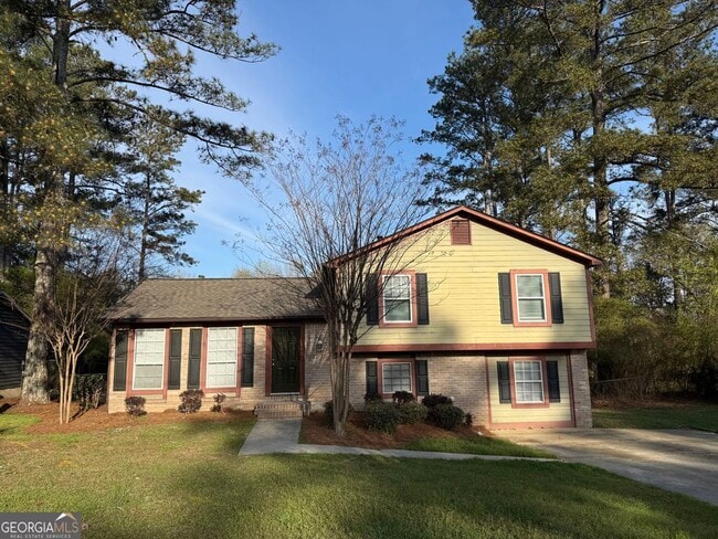 Building Photo - 10111 Settlers Grove Rd NE