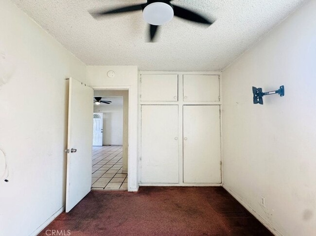 3661 Webster Ave Unit B