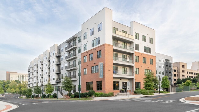 Exterior - The Bishop Apartments