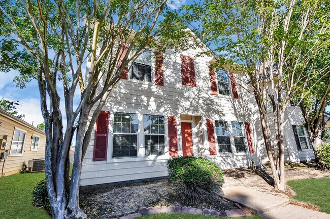 Building Photo - 20623 Patriot Park Ln