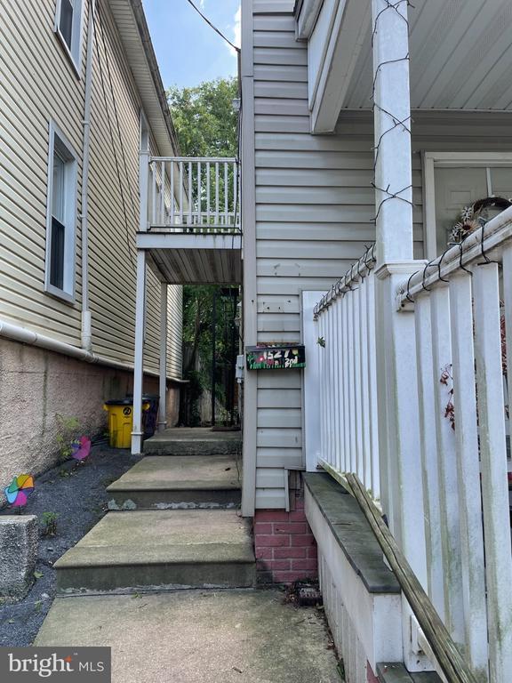 Photo - 1527 W 36th St