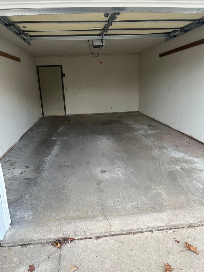 Photo - 521 Partridge Ct Unit 521