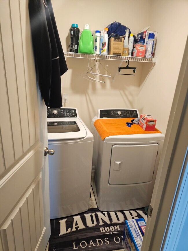 Laundry room - 5640 Union Pointe Dr Townhome