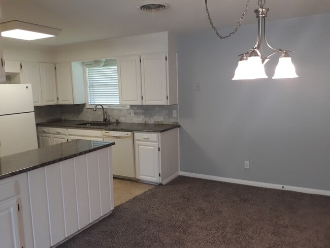 Photo - 230 S Burdick St