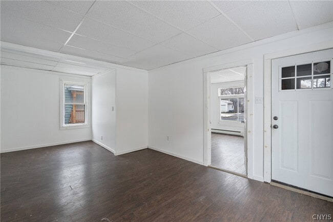 Photo - 262 W 4th St S