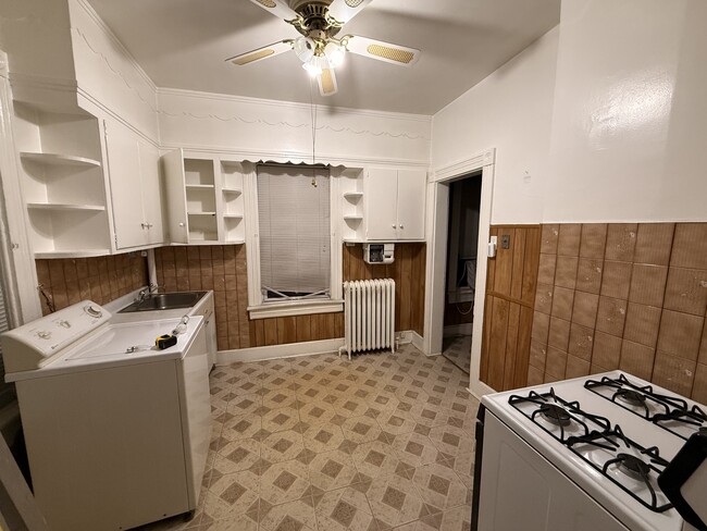 Photo - 105 Linden St