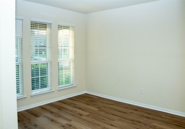 Photo - 14910 Hope Hills Ln