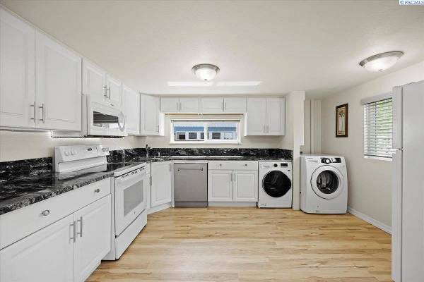 Photo - 706 Willard Ave