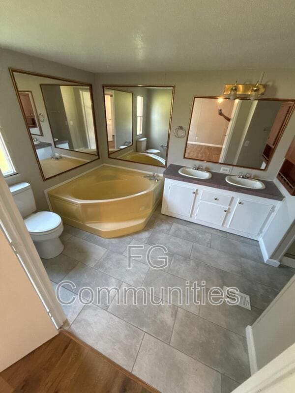 Photo - 3608 Shady Acres Ln
