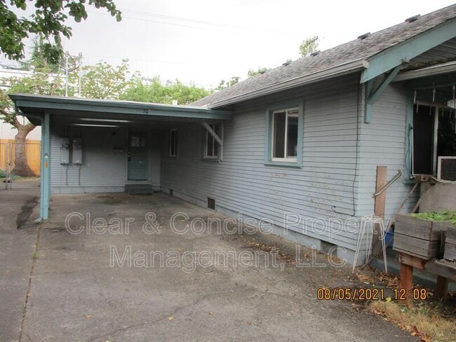 Photo - 30 1/2 Monroe Street