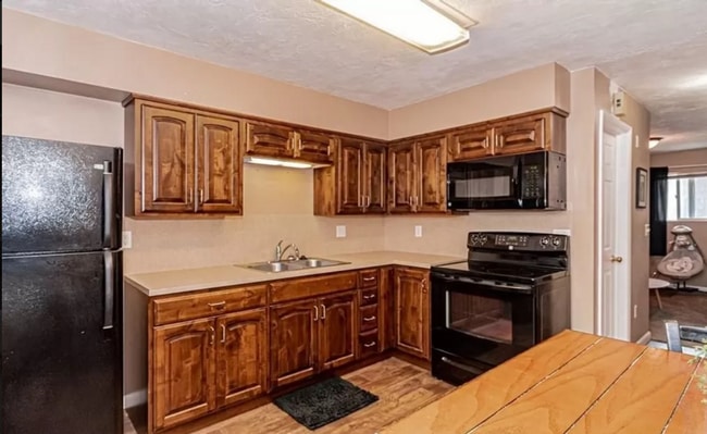 Photo - Super Cute 2 Bed/1 Bath Apartment on Main Street in Rexburg! Unidad 4