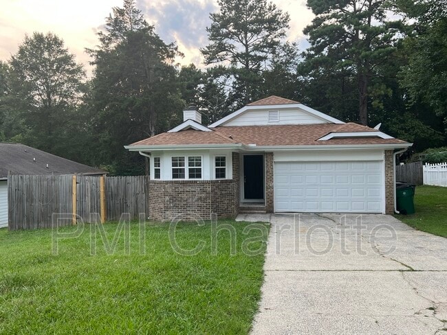 Building Photo - 9007 Vicksburg Rd